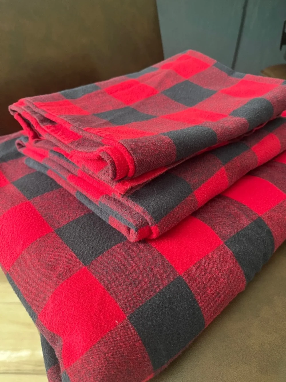 LL BEAN Heritage Chamois Flannel Sheet Collection, Plaid red/charcoal twin size